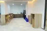 Office for rent in Huai Khwang, Bangkok near MRT Phra Ram 9