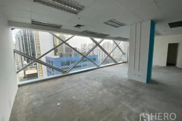 Office for rent in Khlong Toei Nuea, Bangkok near MRT Sukhumvit