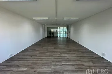 Office for rent in Chom Phon, Bangkok near MRT Phahon Yothin