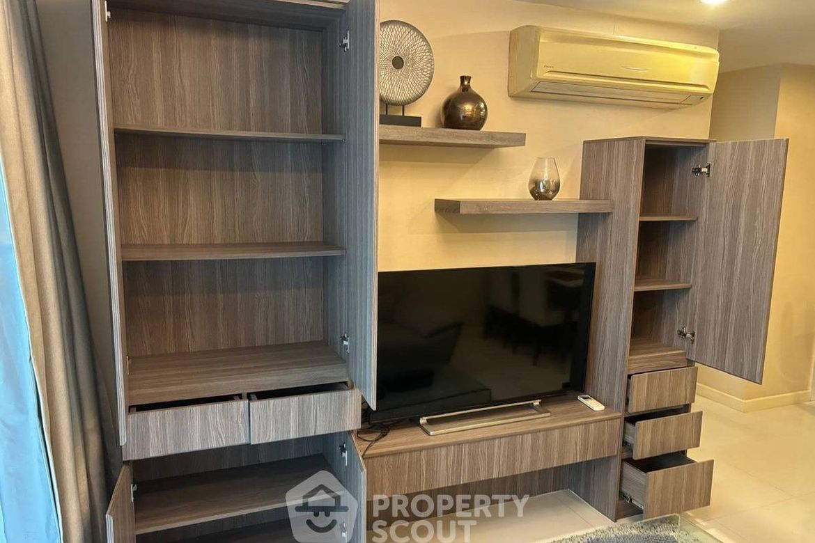 Watthana, Bangkok - Photo 2