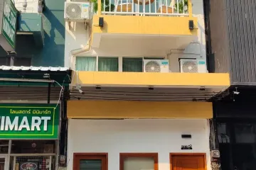 3 Bedroom Townhouse for sale in Chang Phueak, Chiang Mai