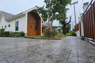2 Bedroom House for sale in Nong Prue, Chonburi