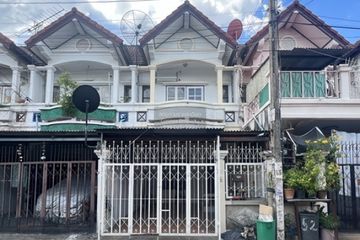 3 Bedroom Townhouse for sale in Anusawari, Bangkok