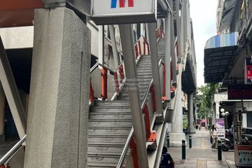 5 Bedroom Commercial for sale in 