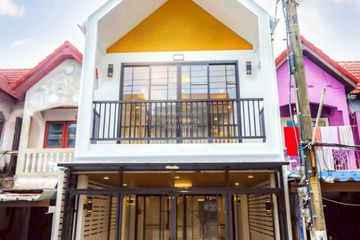 2 Bedroom Townhouse for sale in Lat Phrao, Bangkok