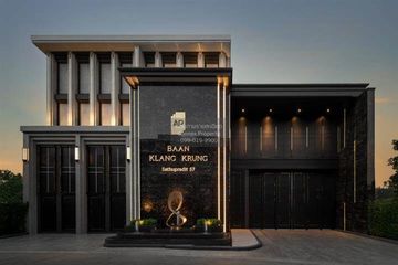 5 Bedroom House for sale in Bang Phong Pang, Bangkok