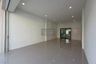 3 Bedroom Commercial for sale in Tha Sai, Nonthaburi near MRT Sanambin Nam
