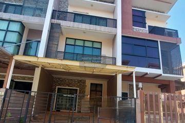 4 Bedroom Townhouse for rent in Modern Town, Khlong Tan Nuea, Bangkok near BTS Thong Lo