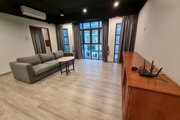 3 Bedroom Condo for rent in Khlong Tan Nuea, Bangkok