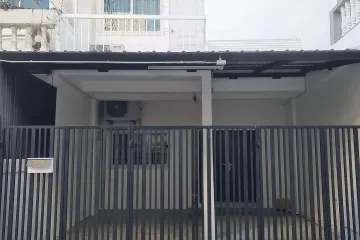 2 Bedroom Townhouse for rent in Suan Luang, Bangkok near MRT Phatthanakan