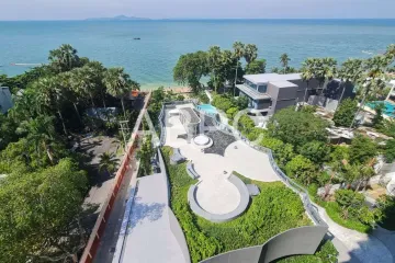 2 Bedroom Condo for sale in Na Kluea, Chonburi