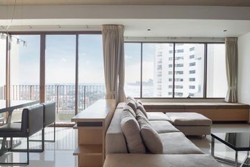 2 Bedroom Condo for rent in The Emporio Place, Khlong Tan, Bangkok near BTS Phrom Phong