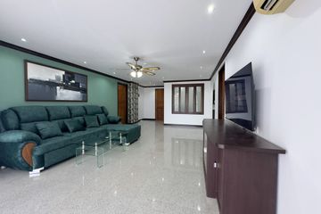 2 Bedroom Condo for sale in Royal Hill Resort, Nong Prue, Chonburi