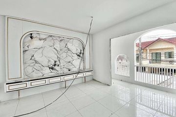 2 Bedroom Townhouse for sale in Nong Prue, Chonburi