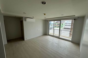 1 Bedroom Condo for sale in Resorta Yen-Akat, Chong Nonsi, Bangkok near MRT Queen Sirikit National Convention Centre