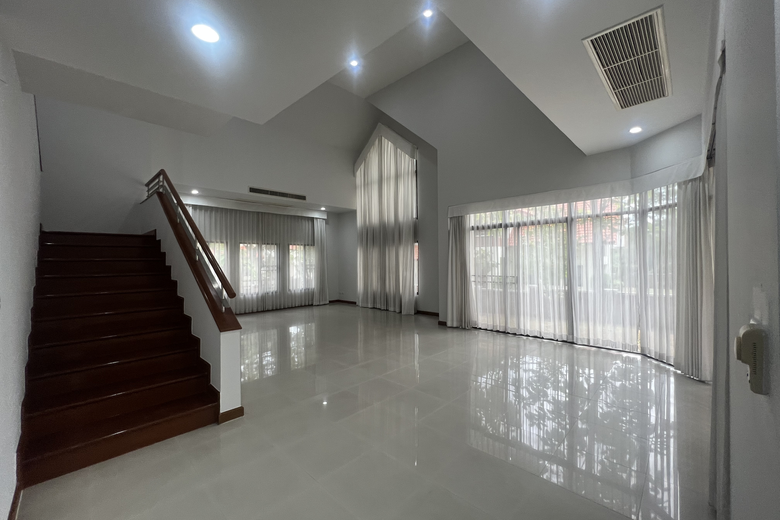 3 Bedroom Villa For Rent