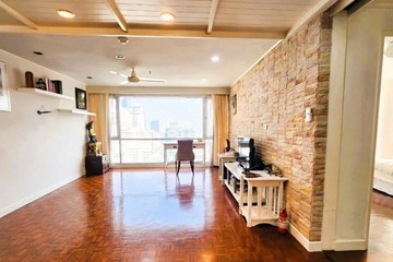 1 Bedroom Condo for sale in Sukhumvit Suite, Khlong Toei Nuea, Bangkok near BTS Nana