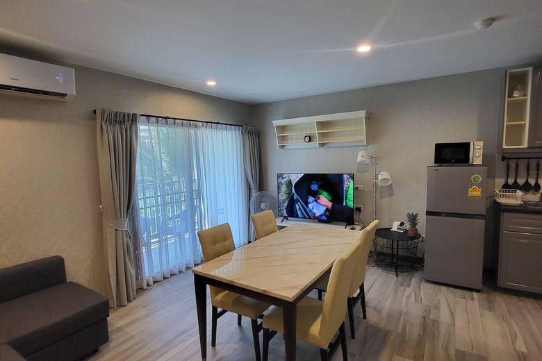 1 Bedroom Condo