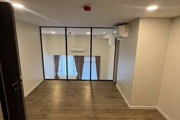 3 Bedroom Condo for sale in Landmark @MRTA Station, Bang Kapi, Bangkok near MRT Pradit Manutham