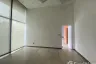 Commercial for rent in Maha Phruettharam, Bangkok near MRT Hua Lamphong
