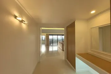 3 Bedroom Apartment for rent in Peng Seng Mansion, Lumpini, Bangkok near BTS Ratchadamri