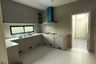 5 Bedroom House for rent in Hua Mak, Bangkok near MRT Yaek Lam Sali