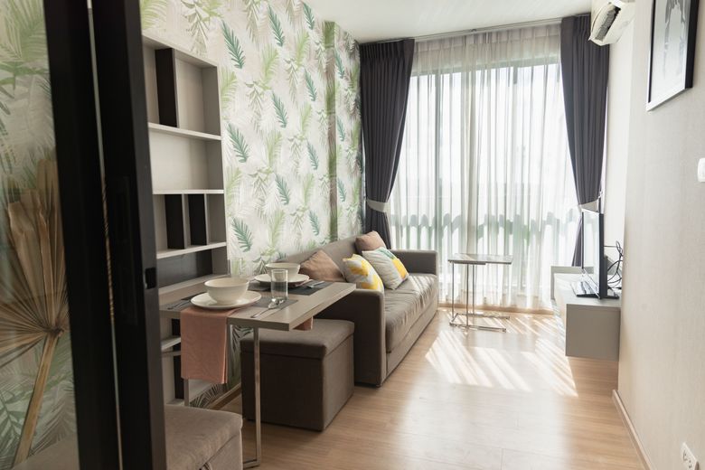 1 Bedroom Condo