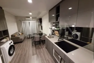 2 Bedroom Condo for rent in Ideo Sathorn - Wongwian Yai, Khlong Ton Sai, Bangkok near BTS Wongwian Yai