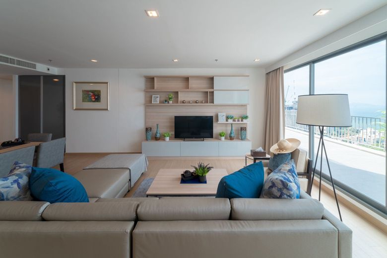 3 Bedroom Apartment For Rent