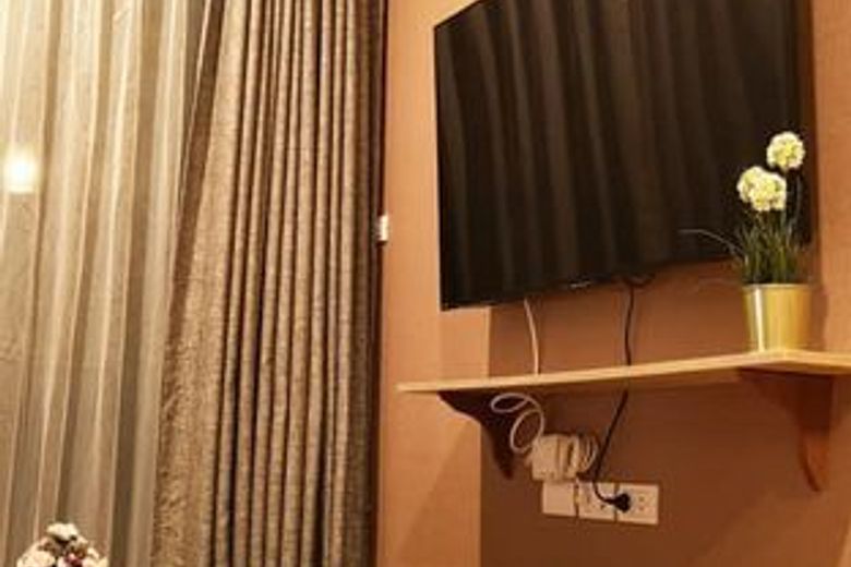 1 Bedroom Condo For Rent