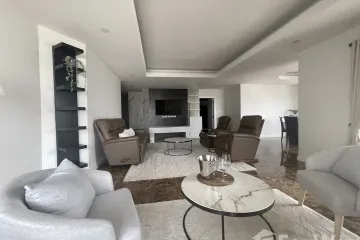 3 Bedroom Condo for rent in Fifty Fifth Tower, Khlong Tan Nuea, Bangkok near BTS Thong Lo