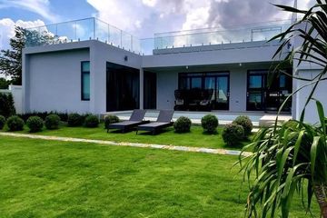 3 Bedroom Villa for sale in Palm Lakeside Villas, Pong, Chonburi