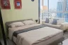 1 Bedroom Condo for rent in XT Huaikhwang, Din Daeng, Bangkok near MRT Huai Khwang