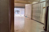 4 Bedroom Commercial for rent in Chakkrawat, Bangkok near MRT Wat Mangkon