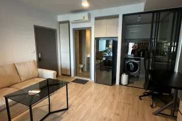 1 Bedroom Condo for rent in Ideo Sathorn - Wongwian Yai, Khlong Ton Sai, Bangkok near BTS Wongwian Yai