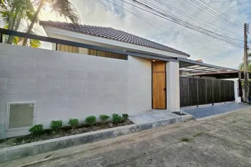 4 Bedroom House for sale in Top Land Ratsada Village, Ratsada, Phuket