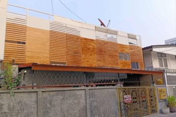 3 Bedroom House for rent in Chom Phon, Bangkok