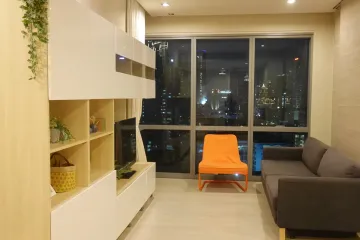 1 Bedroom Condo for rent in The Room Sukhumvit 21, Khlong Toei Nuea, Bangkok near MRT Sukhumvit