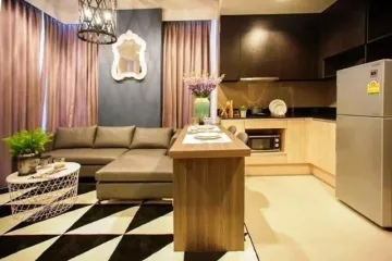 1 Bedroom Condo for rent in Edge Sukhumvit 23, Khlong Toei Nuea, Bangkok near BTS Asoke