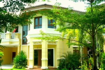 4 Bedroom House for rent in Phlapphla, Bangkok