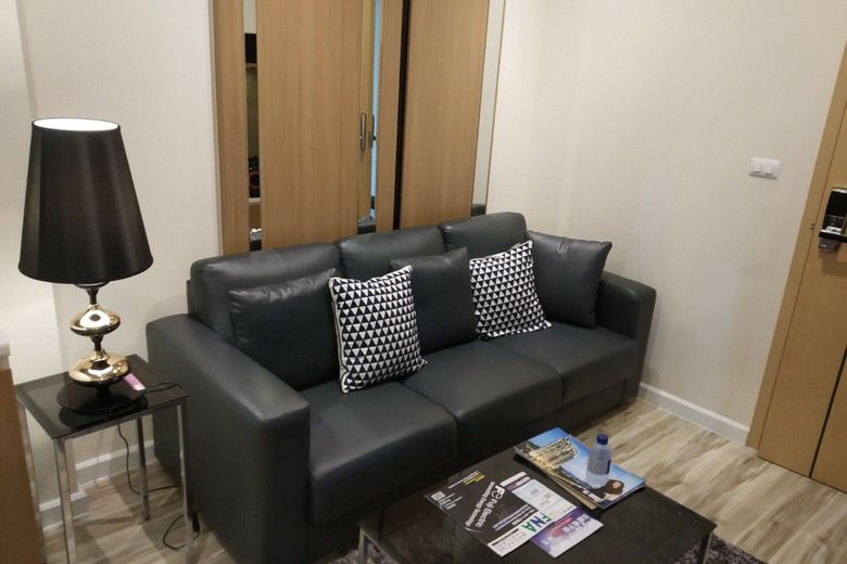 1 Bedroom Condo For Rent