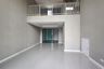 3 Bedroom Commercial for Sale or Rent in Patio Ladkrabang-Moterway, Thap Yao, Bangkok