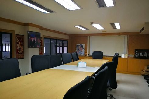 Studio Office for sale in Huai Khwang, Bangkok