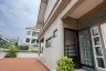 3 Bedroom Townhouse for rent in Sam Sen Nai, Bangkok near BTS Ari