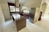 5 Bedroom House for Sale or Rent in Narasiri Pattanakarn-Srinakarin, Suan Luang, Bangkok near MRT Khlong Kalantan