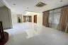 5 Bedroom House for Sale or Rent in Narasiri Pattanakarn-Srinakarin, Suan Luang, Bangkok near MRT Khlong Kalantan