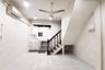 3 Bedroom Commercial for rent in Wong Sawang, Bangkok near MRT Wong Sawang