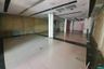 Commercial for rent in Hua Mak, Bangkok near MRT Yaek Lam Sali