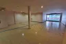 Commercial for rent in Hua Mak, Bangkok near MRT Yaek Lam Sali