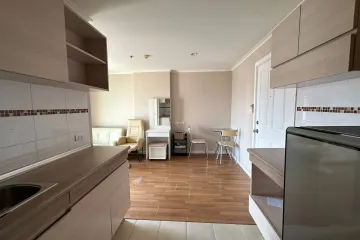 1 Bedroom Condo for rent in Lumpini Place Ratchayothin, Chan Kasem, Bangkok near BTS Ratchayothin